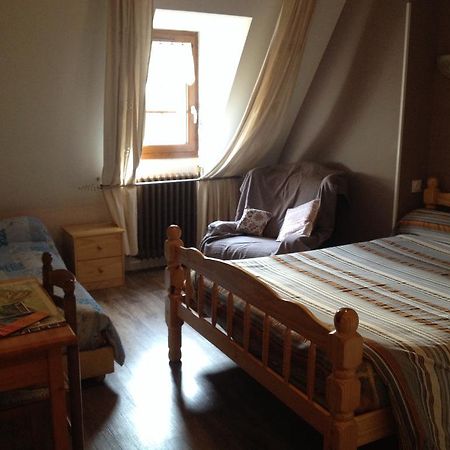 סן-מארי-דה-קמפן Auberge Des Pyrenees מראה חיצוני תמונה