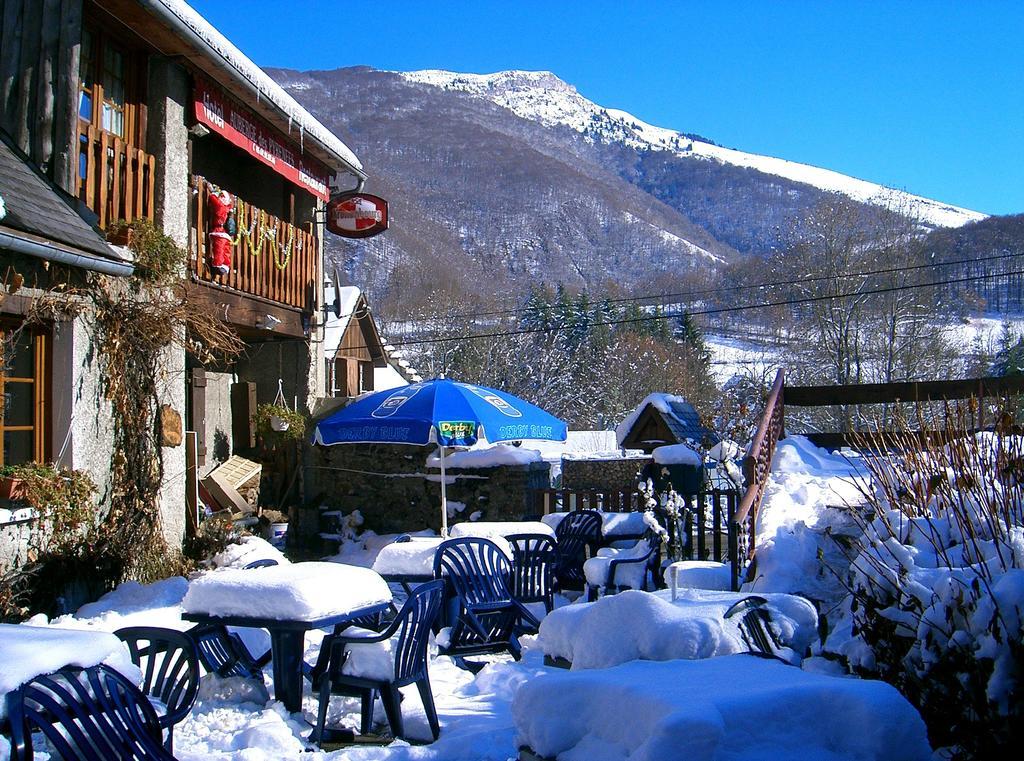סן-מארי-דה-קמפן Auberge Des Pyrenees מראה חיצוני תמונה