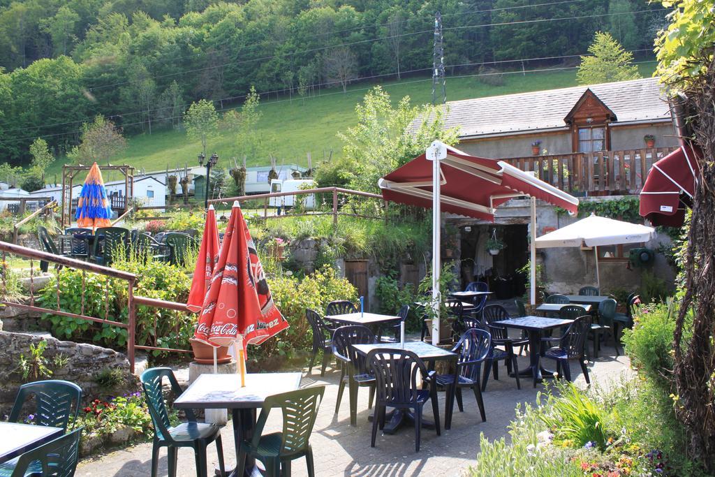 סן-מארי-דה-קמפן Auberge Des Pyrenees מראה חיצוני תמונה