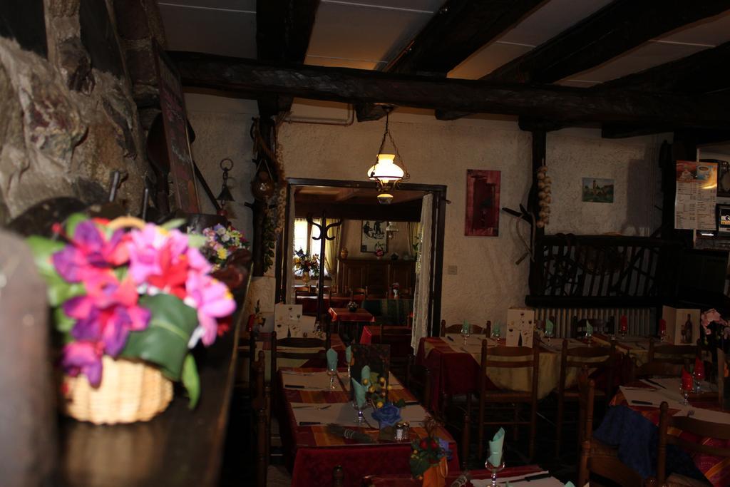 סן-מארי-דה-קמפן Auberge Des Pyrenees מראה חיצוני תמונה