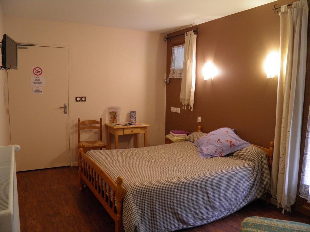סן-מארי-דה-קמפן Auberge Des Pyrenees חדר תמונה