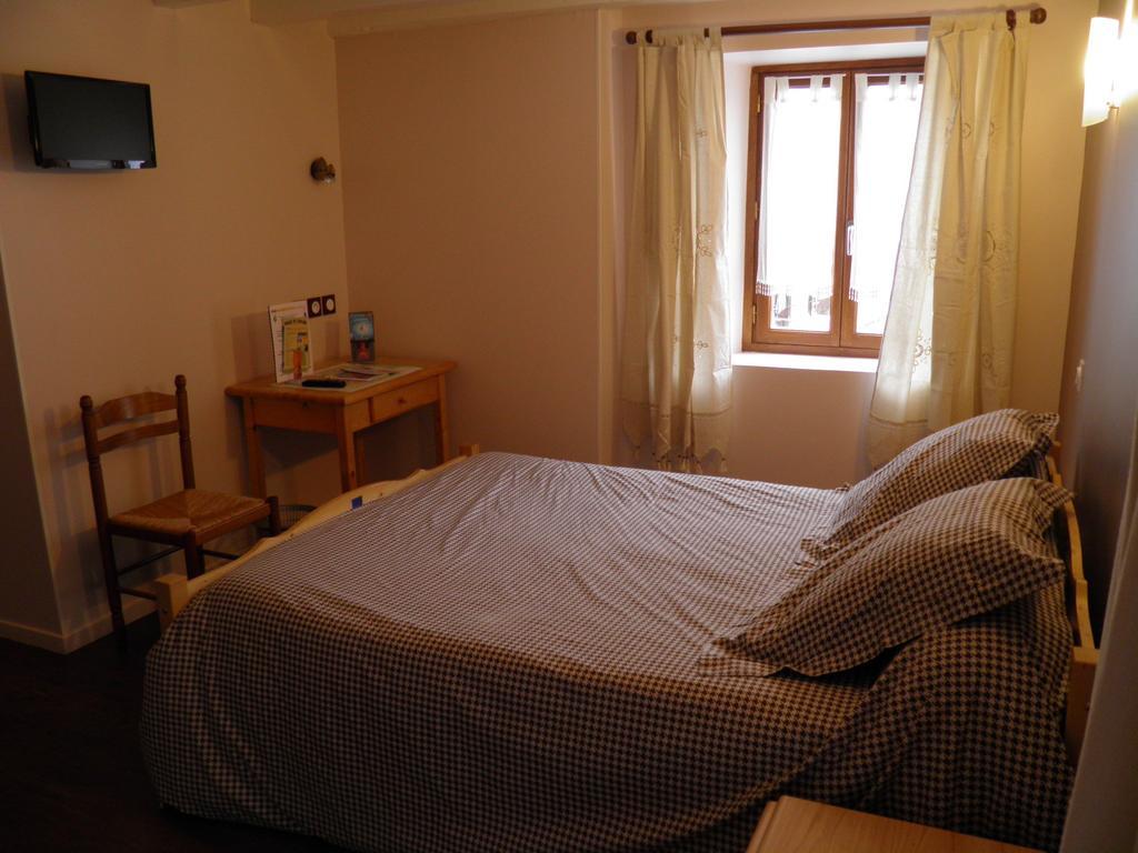 סן-מארי-דה-קמפן Auberge Des Pyrenees חדר תמונה