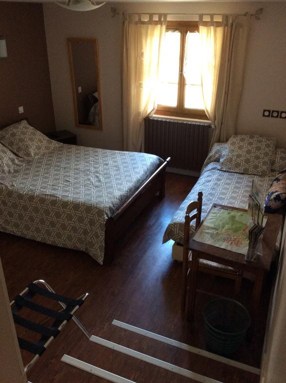סן-מארי-דה-קמפן Auberge Des Pyrenees מראה חיצוני תמונה